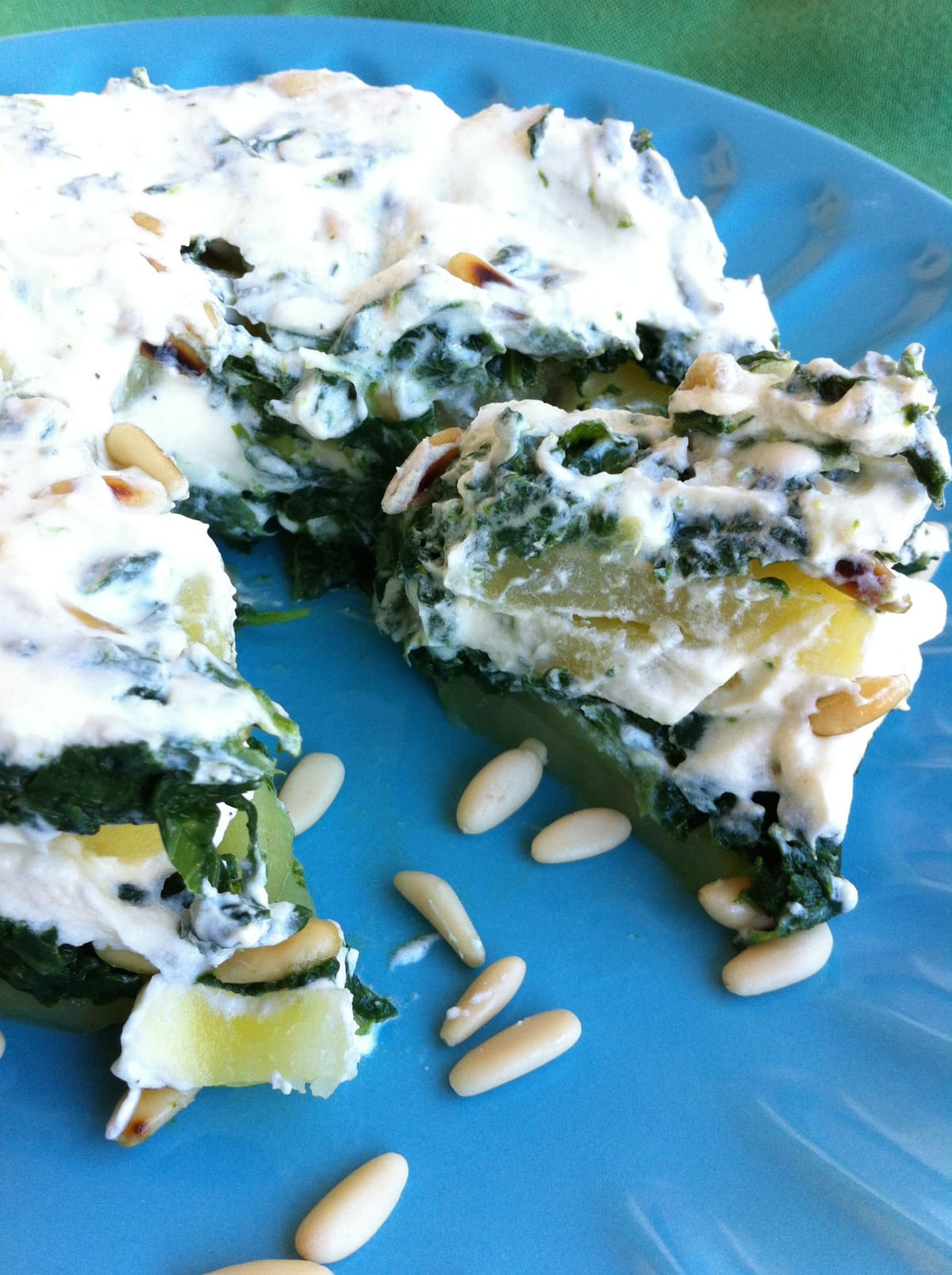 Tortino cime di rapa, patate e crema al formaggio