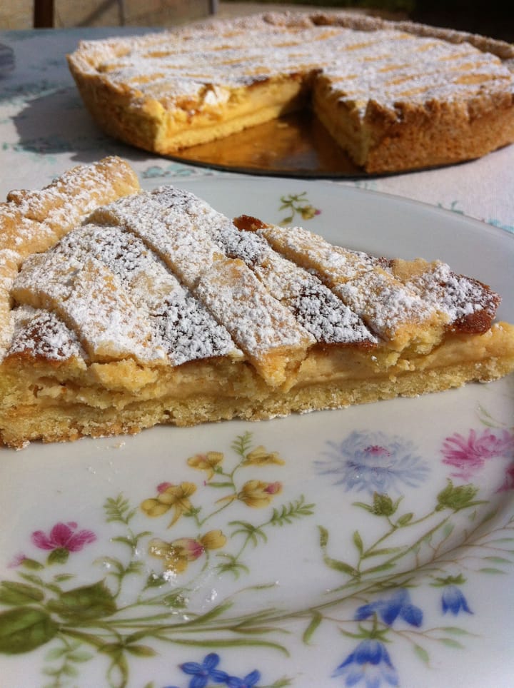 Crostata con ripieno di ricotta e miele
