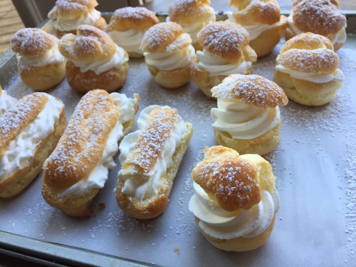 Cream  & chocolate puffs (bignè)