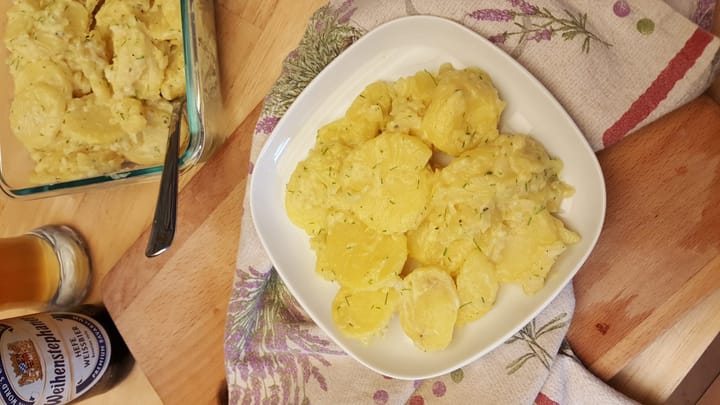 Kartoffelnsalat (Bavarian Potato salad)