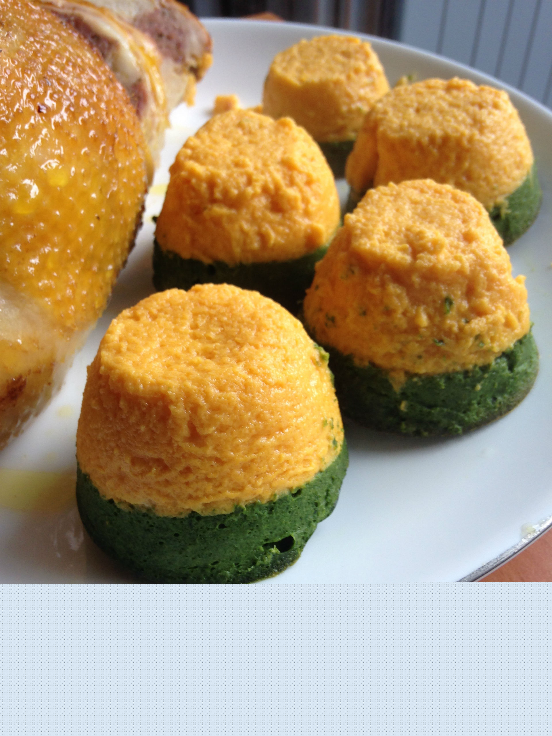 Tortini bicolore con carote e spinaci